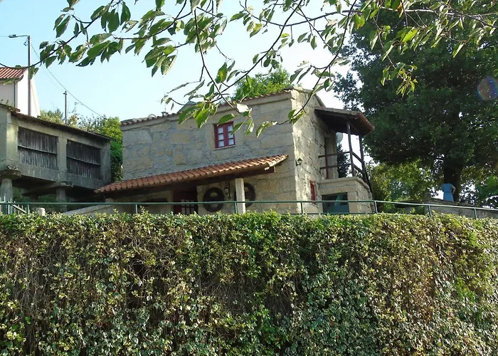 Casa Da Carvalheira Hébergement de vacances *